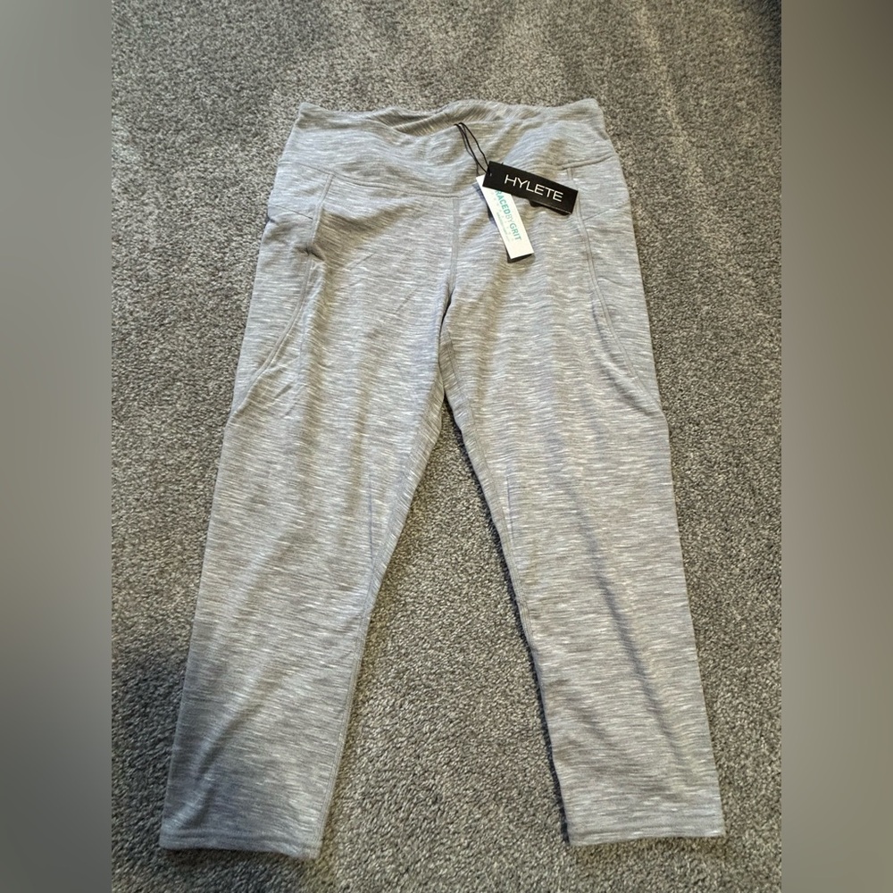 Hylete crop leggings